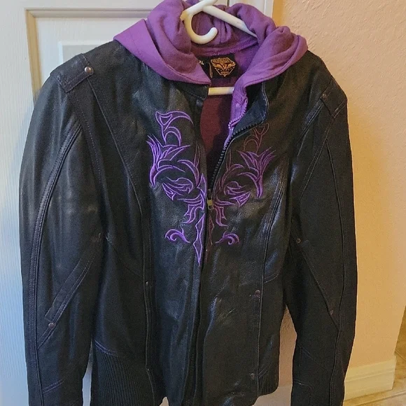 Harley-Davidson Black Leather Jacket with Purple Embroidery - Picture 1 of 6